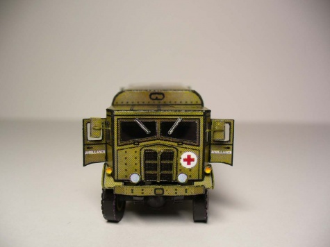 AEC Matador - ambulance /1:100 (Kinza)