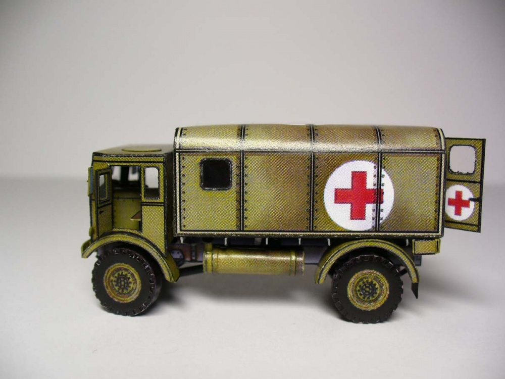 AEC Matador - ambulance /1:100 (Kinza) (Plná velikost v novém okně) AEC Matador - ambulance /1:100 (Kinza)