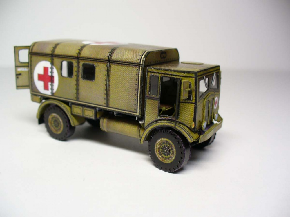 AEC Matador - ambulance /1:100 (Kinza)