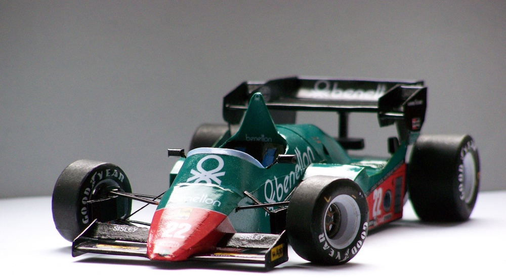 Alfa Romeo 184T (Plná velikost v novém okně) Alfa Romeo 184T