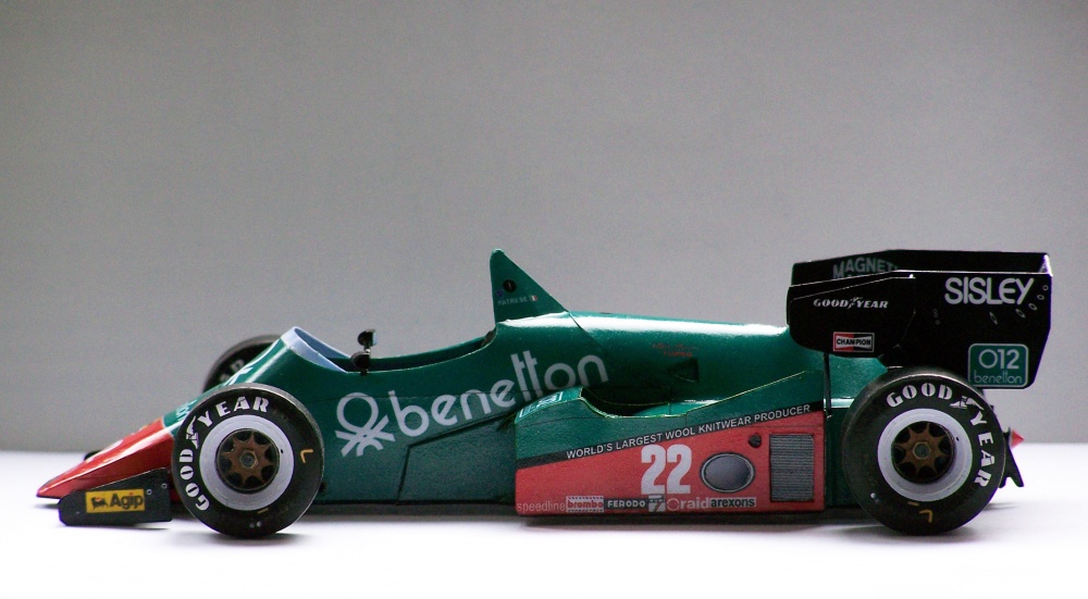 Alfa Romeo 184T (Plná velikost v novém okně) Alfa Romeo 184T