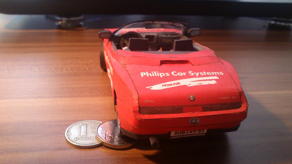 Alfa Romeo Spider (Plná velikost v novém okně) Alfa Romeo Spider