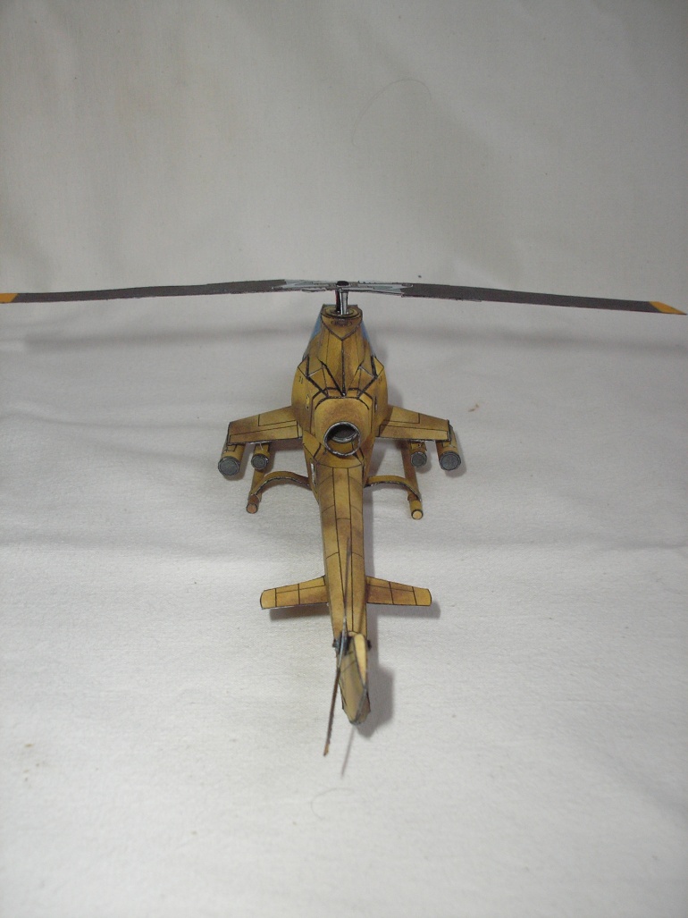 Americký bojový vrtulník BELL AH-1G COBRA (Plná velikost v novém okně) Americký bojový vrtulník BELL AH-1G COBRA
