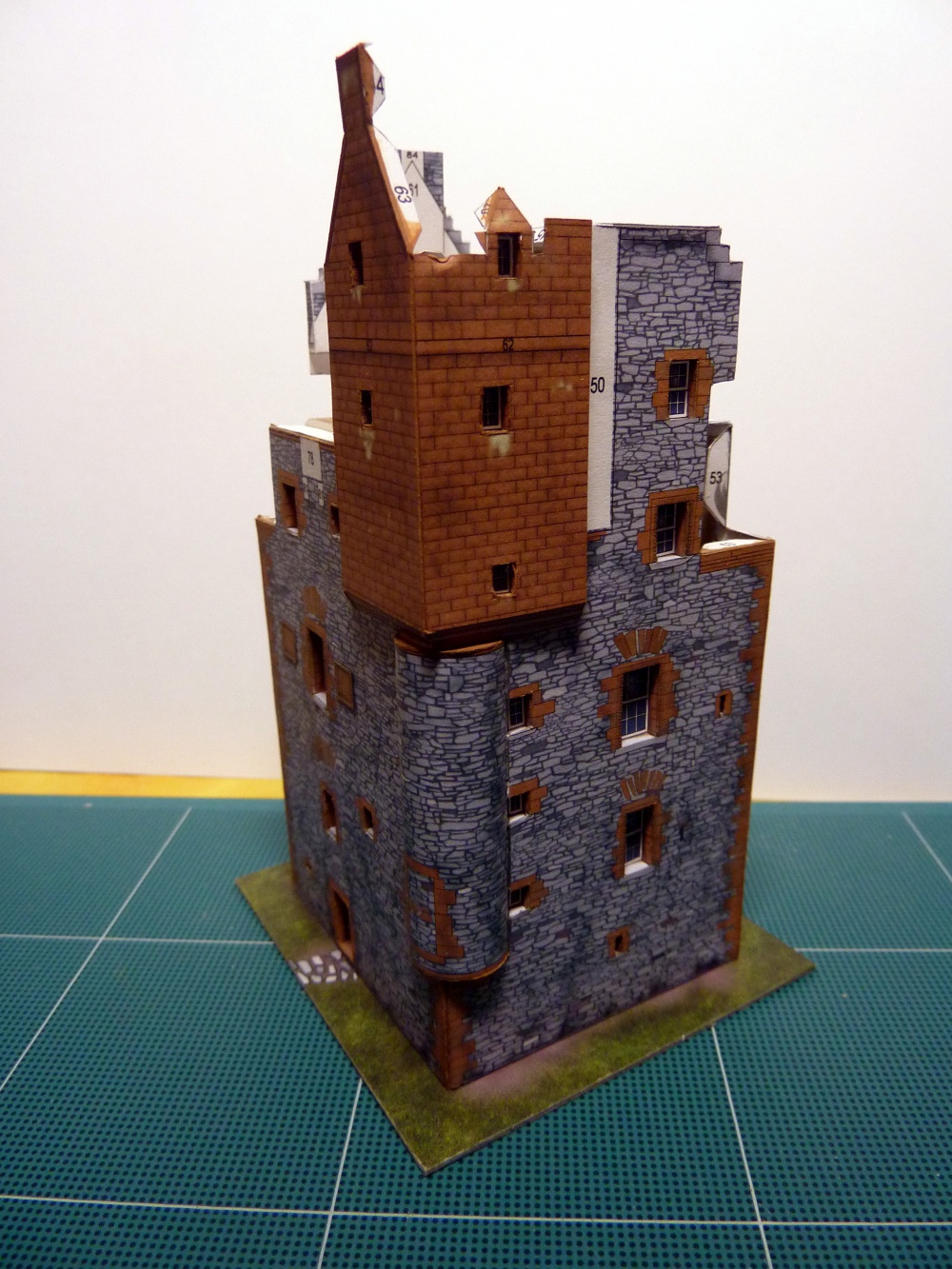 Amisfield Tower (Plná velikost v novém okně) Amisfield Tower