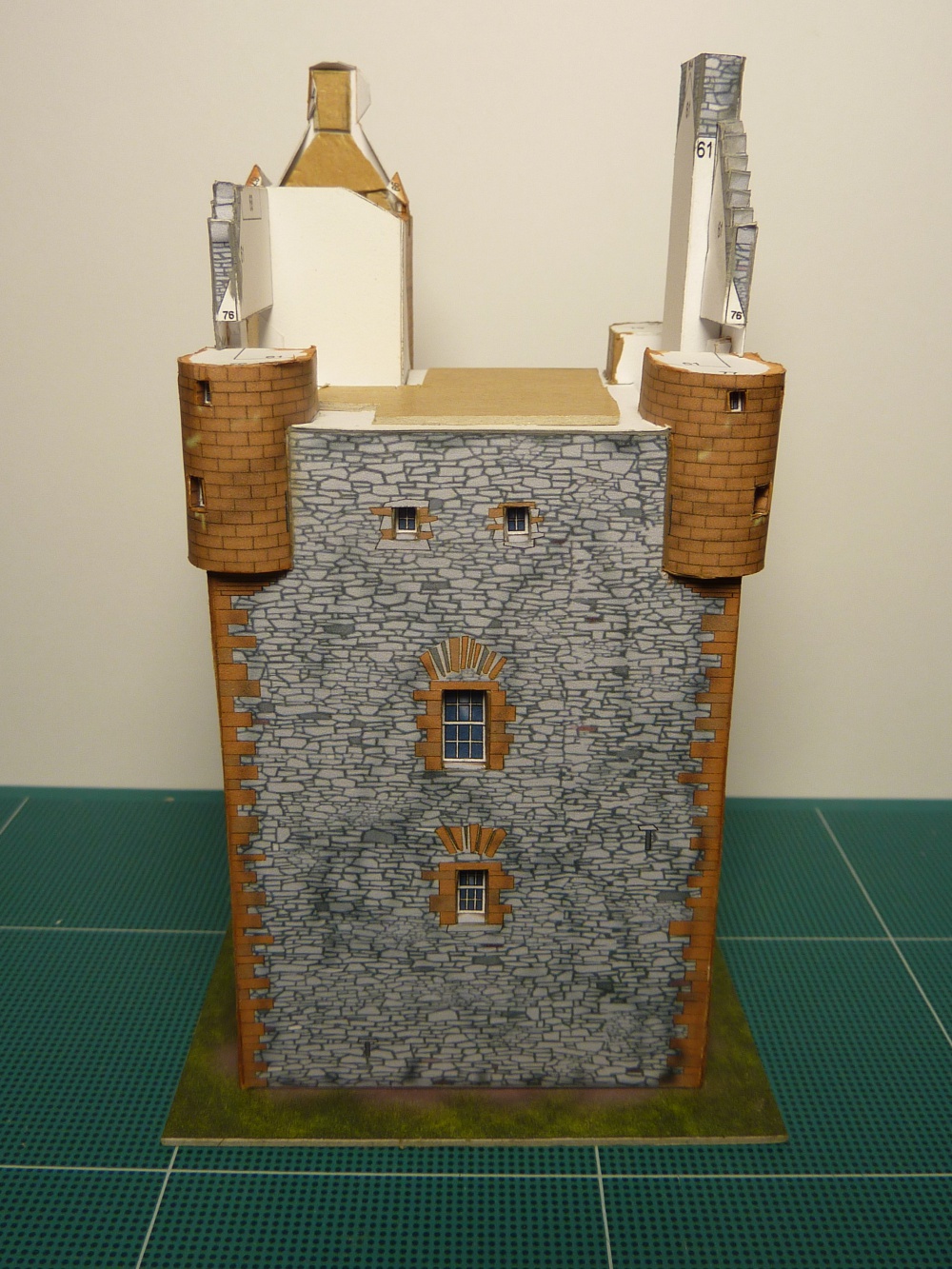 Amisfield Tower (Plná velikost v novém okně) Amisfield Tower
