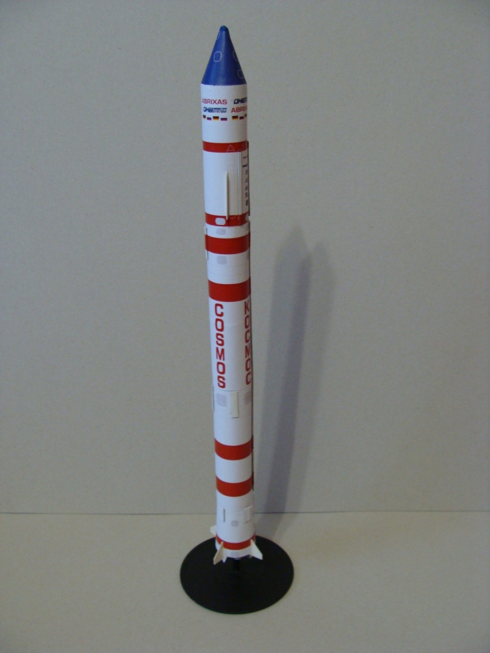 Animals in Space + space rocket (Plná velikost v novém okně) Animals in Space + space rocket