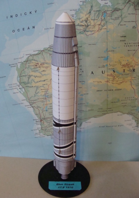 Animals in Space + space rocket