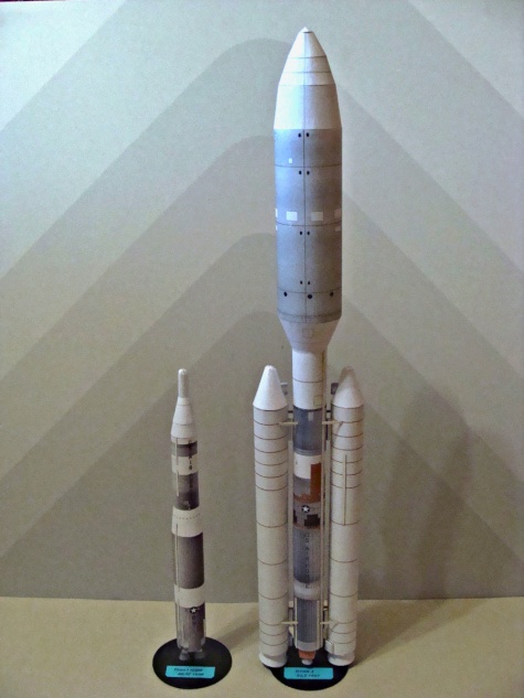 Animals in Space + space rocket Animals in Space + space rocket