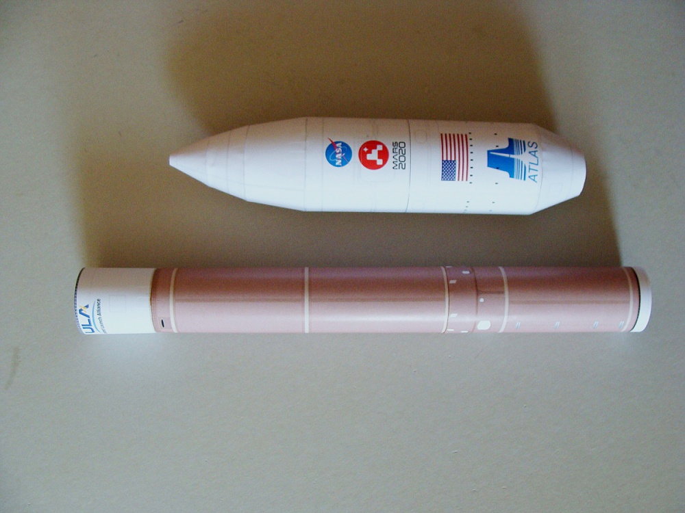 Animals in Space + space rocket (Plná velikost v novém okně) Animals in Space + space rocket