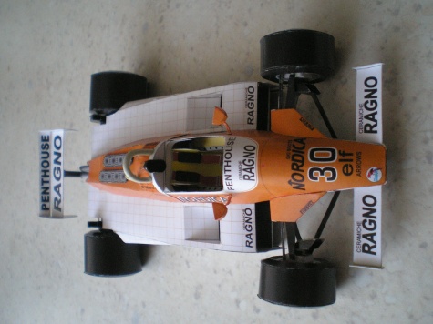 ARROWS A 4 