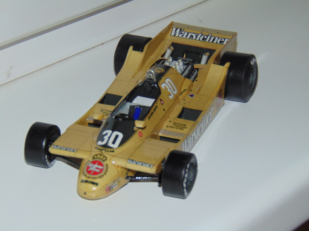 Arrows A2 (Plná velikost v novém okně) Arrows A2