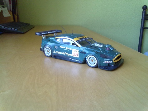 ASTON MARTIN DBR9