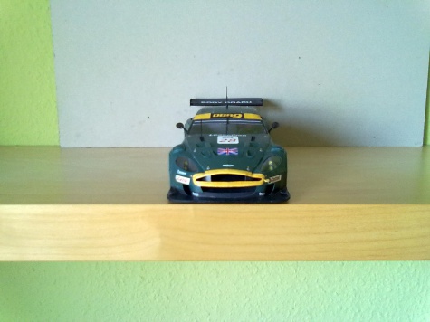 ASTON MARTIN DBR9 ASTON MARTIN DBR9