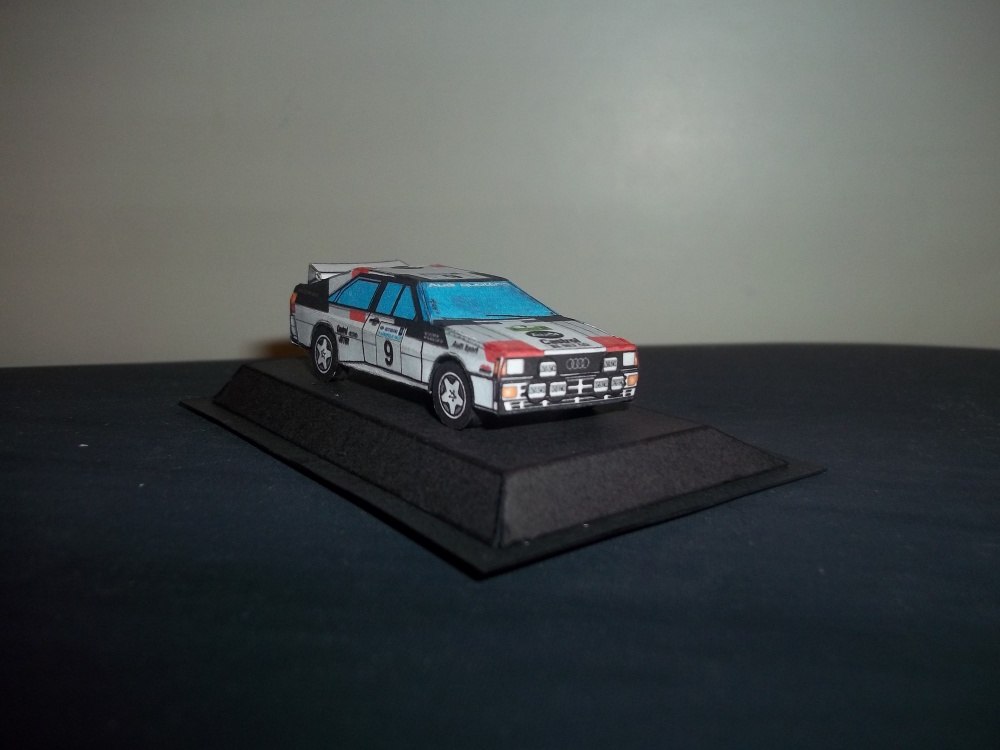 Audi Quattro (Plná velikost v novém okně) Audi Quattro