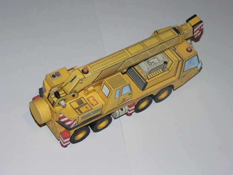 Autojeřáb P.W.D 4136 (Plná velikost v novém okně) Autojeřáb P.W.D 4136