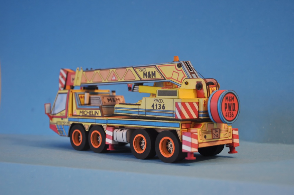 299435