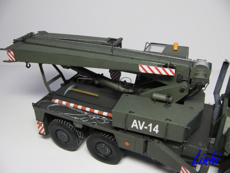 97032
