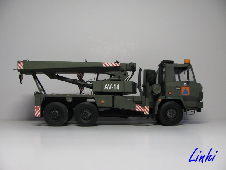 AV 14 Tatra 815 6x6 - vojenská (Plná velikost v novém okně) AV 14 Tatra 815 6x6 - vojenská
