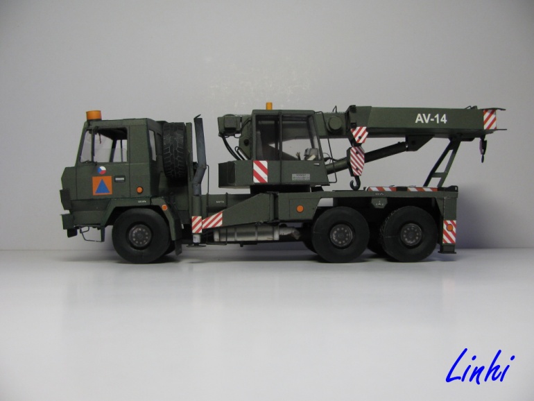 AV 14 Tatra 815 6x6 - vojenská (Plná velikost v novém okně) AV 14 Tatra 815 6x6 - vojenská