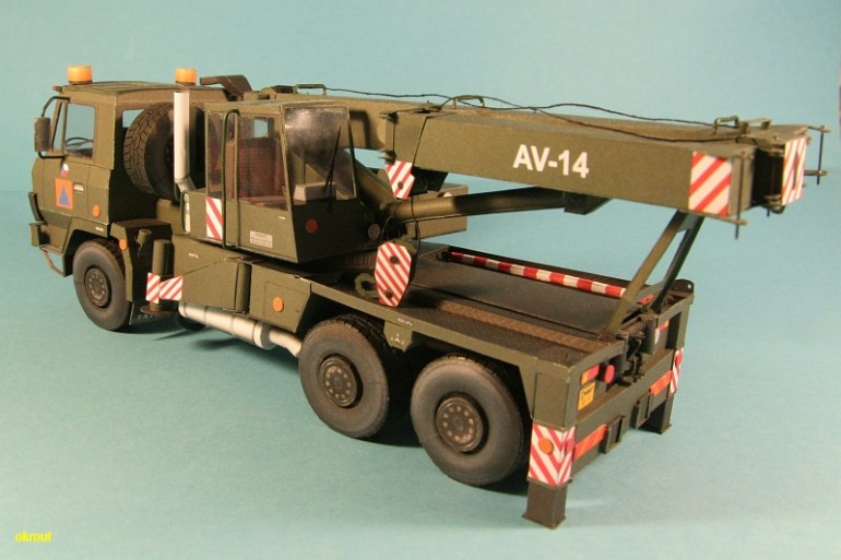 AV 14 Tatra 815 6x6 Vojenská (Plná velikost v novém okně) AV 14 Tatra 815 6x6 Vojenská