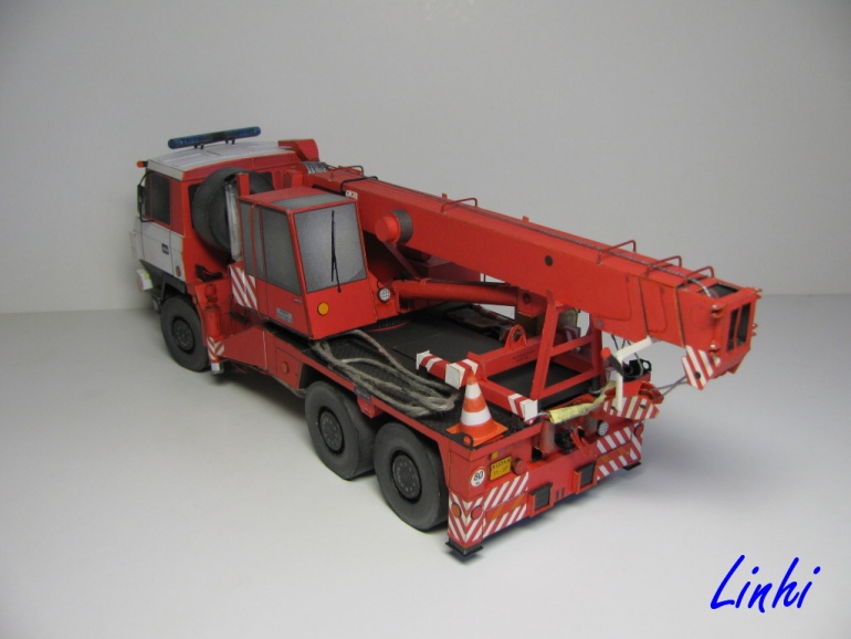 AV 14 Tatra 815 6x6 (Plná velikost v novém okně) AV 14 Tatra 815 6x6