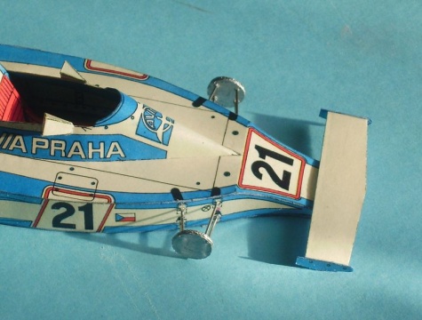 AVIA AE2