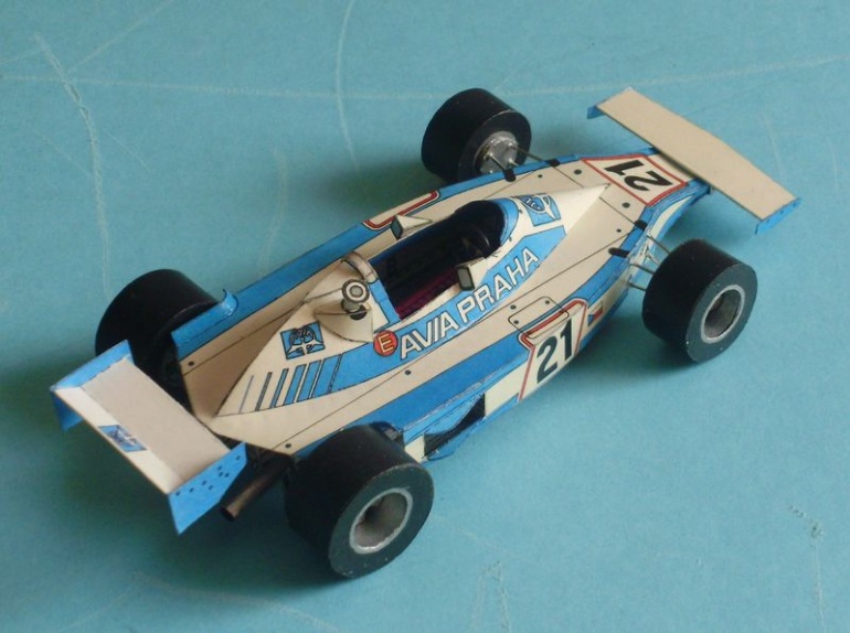 AVIA AE2 (Plná velikost v novém okně) AVIA AE2