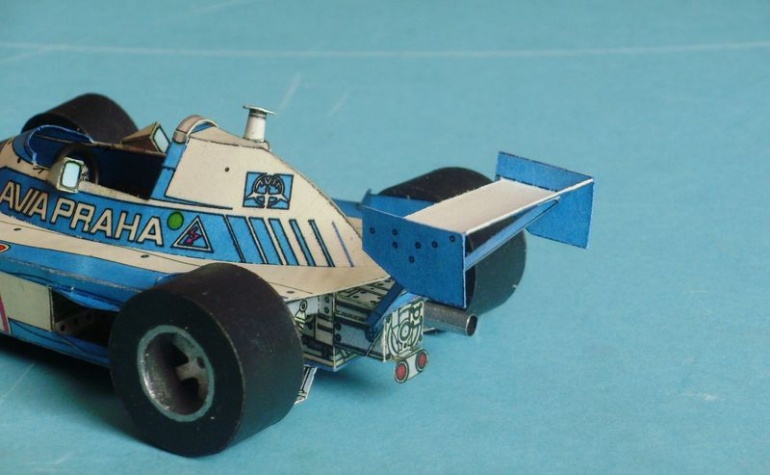 AVIA AE2 (Plná velikost v novém okně) AVIA AE2
