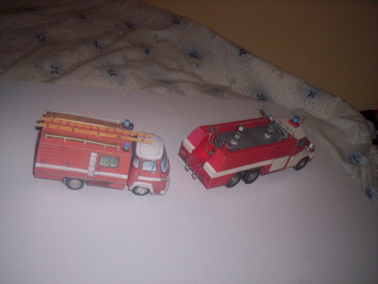 avia DVS 12 A30 + tatra 148 cas 32 (Pln� velikost v nov�m okn�) avia DVS 12 A30 + tatra 148 cas 32
