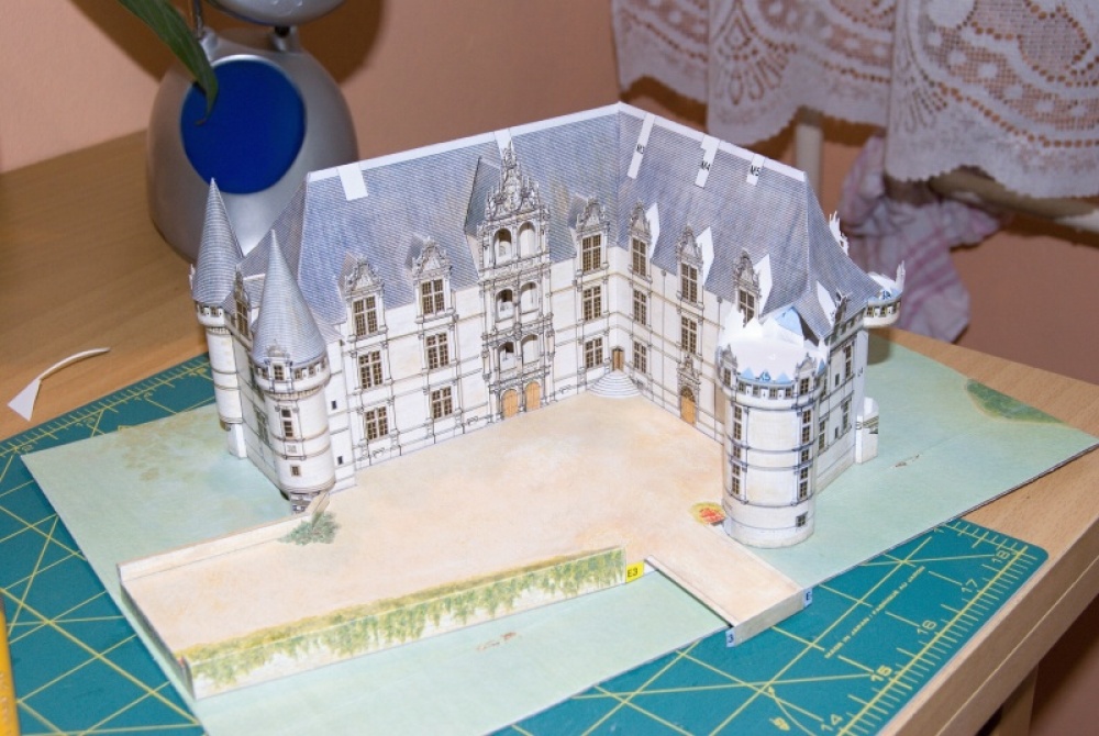 Azay le Rideau (Plná velikost v novém okně) Azay le Rideau