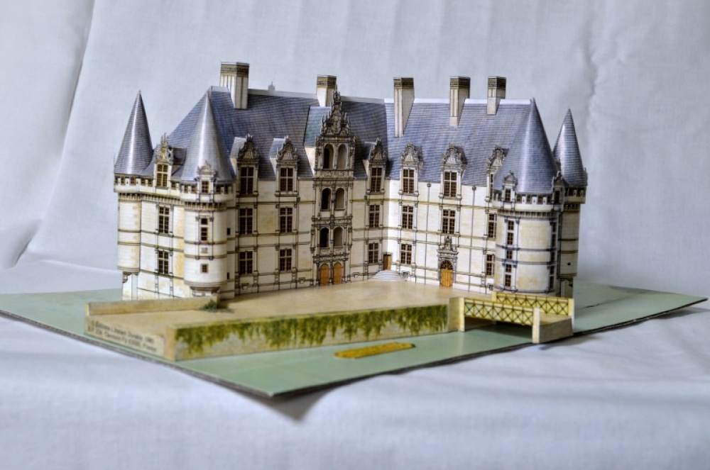 Azay le Rideau (Plná velikost v novém okně) Azay le Rideau