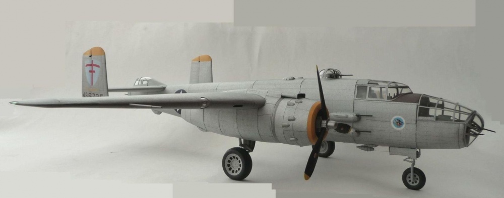 B-25J Mitchell (Plná velikost v novém okně) B-25J Mitchell