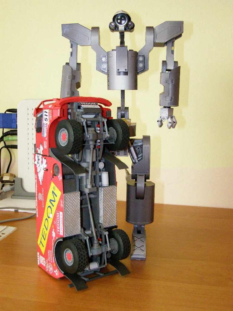Battle type Robot (Pln� velikost v nov�m okn�) Battle type Robot