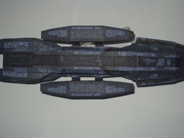 Battlestar Galactica (Plná velikost v novém okně) Battlestar Galactica