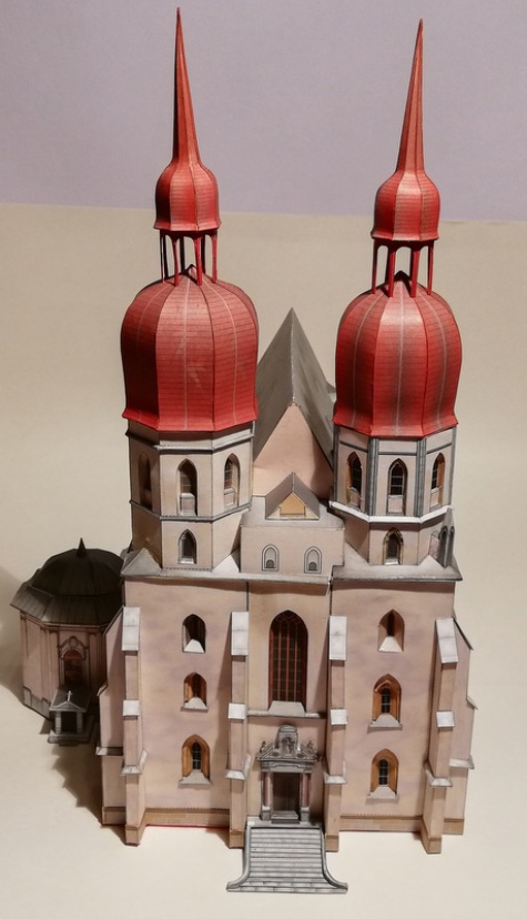 Bazilika sv. Mikul�a v Trnave