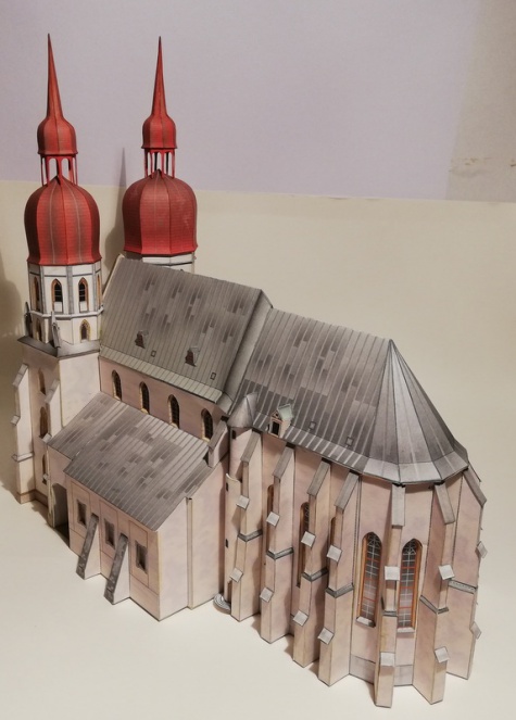 Bazilika sv. Mikul�a v Trnave