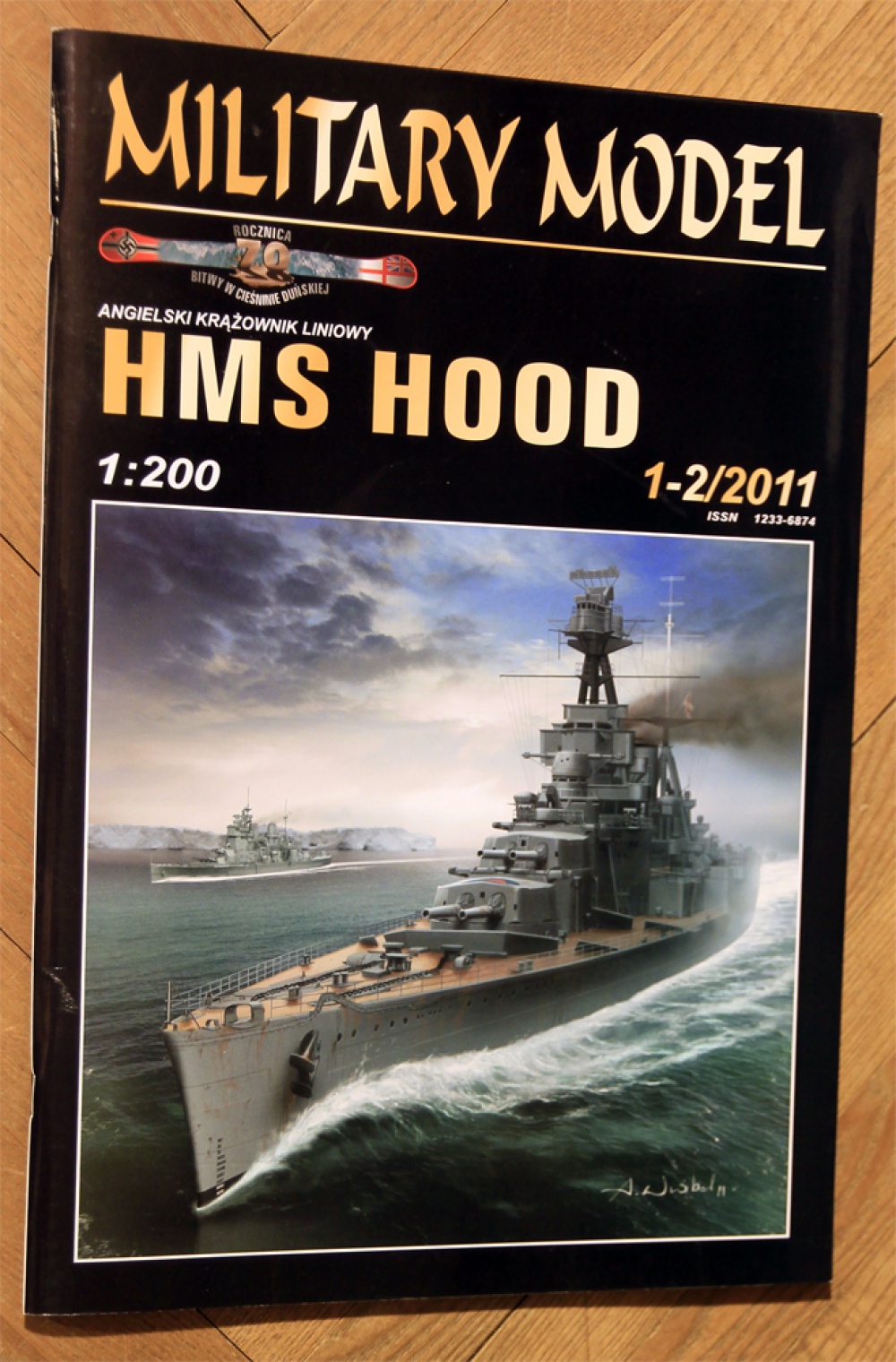 268596