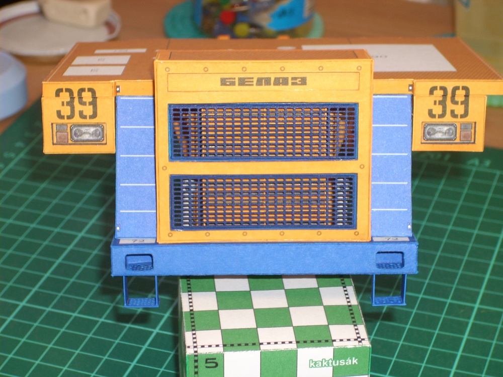 BELAZ . 7555 (Plná velikost v novém okně) BELAZ . 7555