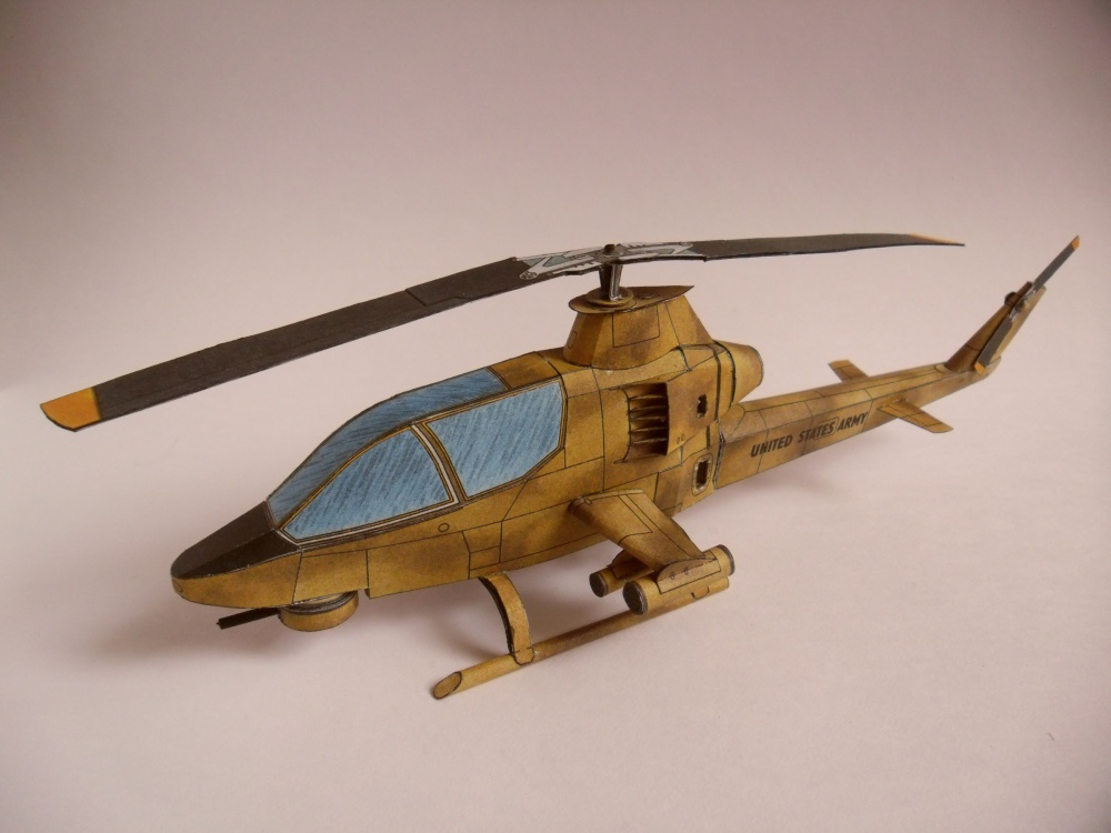 BELL AH-1G COBRA (Plná velikost v novém okně) BELL AH-1G COBRA