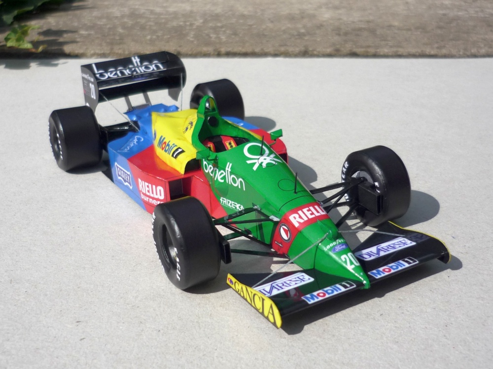 Benetton B 188 - Thierry Boutsen - Kanada 88 (Plná velikost v novém okně) Benetton B 188 - Thierry Boutsen - Kanada 88