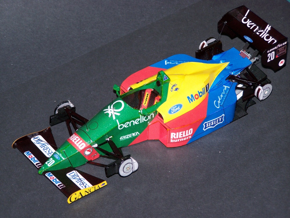 Benetton B 188 (Plná velikost v novém okně) Benetton B 188