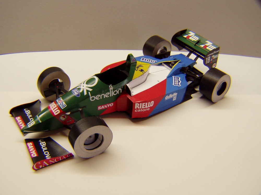 Benetton B188, 1989, A. Nannini (Plná velikost v novém okně) Benetton B188, 1989, A. Nannini