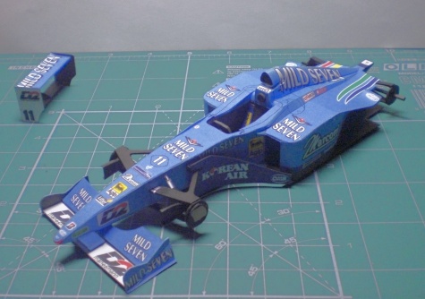 Benetton B200 Benetton B200