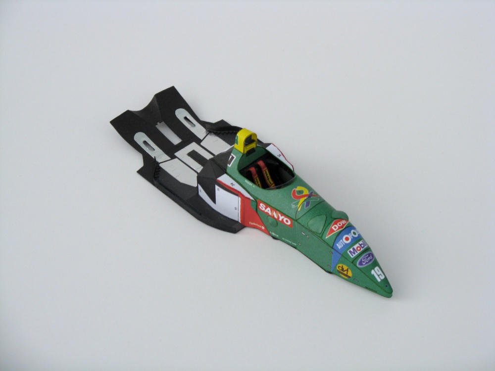 Benetton Ford B190 - 1990 (Plná velikost v novém okně) Benetton Ford B190 - 1990