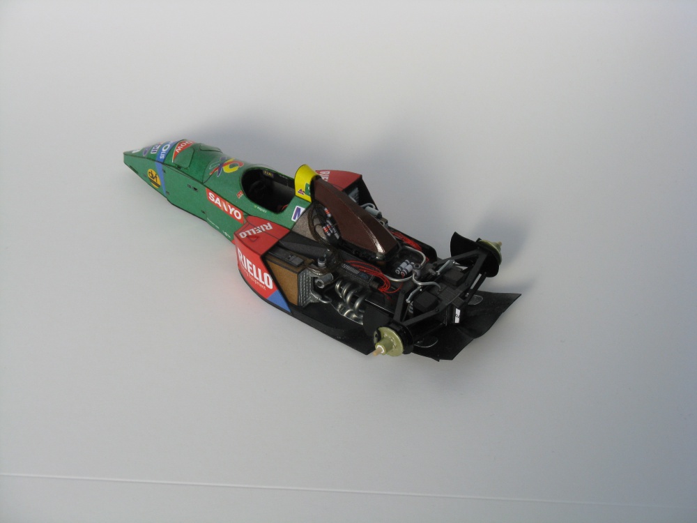 Benetton Ford B190 - 1990 (Plná velikost v novém okně) Benetton Ford B190 - 1990