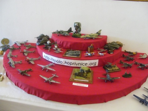 Beskyd model kit show 2009