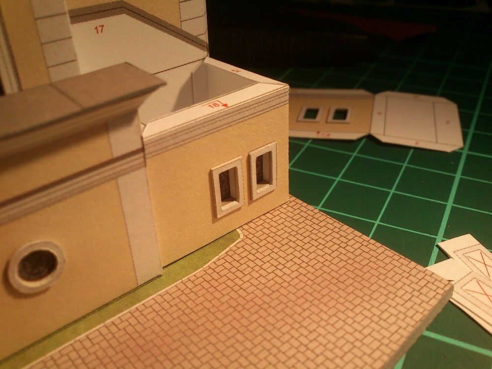 Bílá věž a kaple sv. Klimenta (Plná velikost v novém okně) Bílá věž a kaple sv. Klimenta