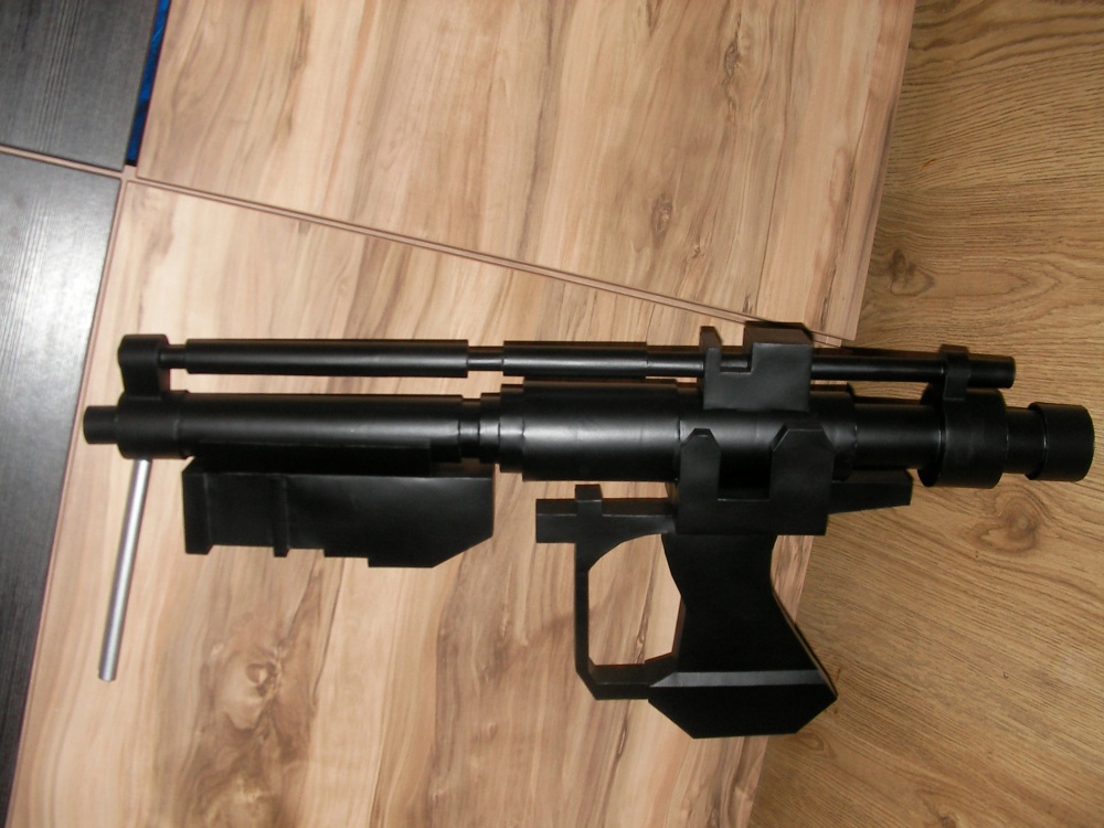 Blaster E5 (Plná velikost v novém okně) Blaster E5