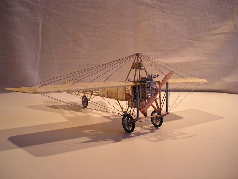 Blériot XI (Plná velikost v novém okně) Blériot XI