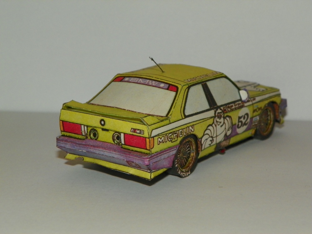 BMW M3 (Plná velikost v novém okně) BMW M3